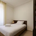 Aurora 4*